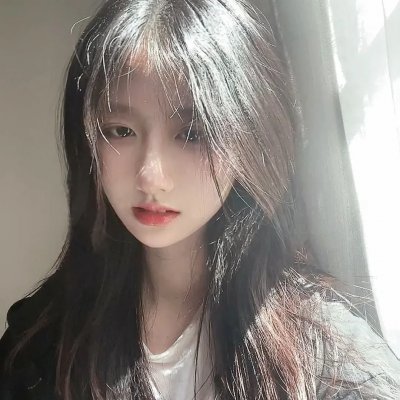 彩虹艳尽半边天